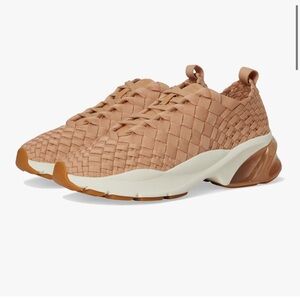 Tory Burch vintage Blush good luck Woven trainers sneakers size 6.5 like new